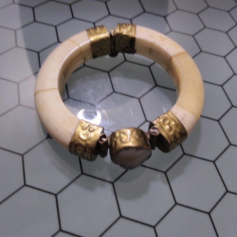 Bracelet - Picture 2 of 4
